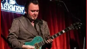 Ruzz Evans (Electric Blues Guitar)