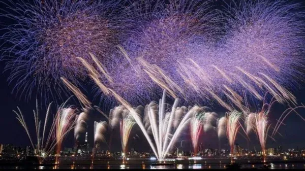 Tokyo Summer Kickoff Fireworks Viewing