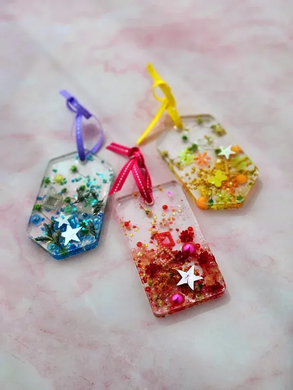 Bag Charm Making with Solidifying Herbarium