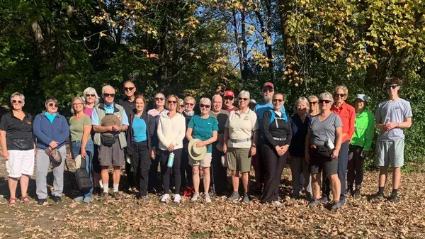Ottawa Voyageurs Walking Club in Rothwell Heights