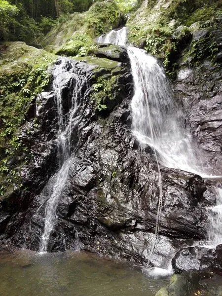 Inunaki Tiered Rock Pools Hike