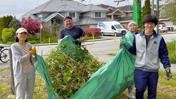 Invasive Blackberry Removal at Garden City Community Park