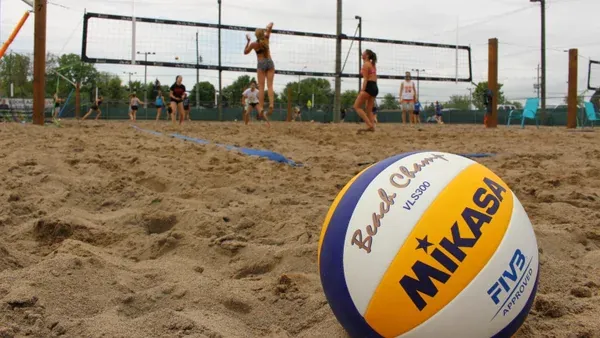 Intermediate and Advanced 4-on-4 Volleyball