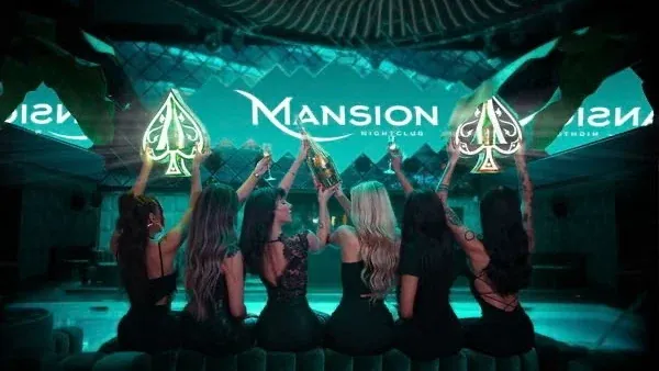 Dance Party at Mansion Nightclub